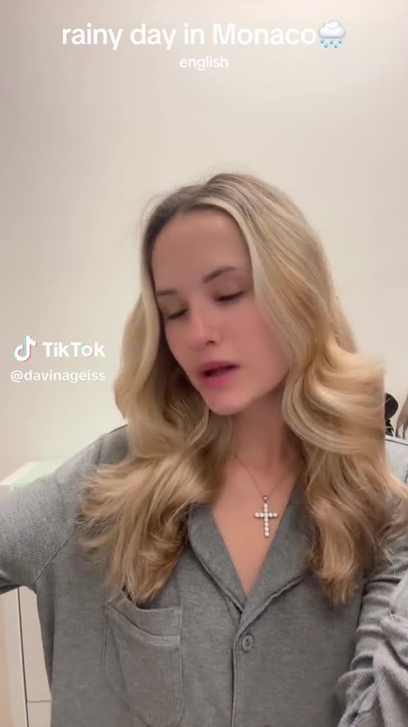 Video 1529389 from Davina Geiss