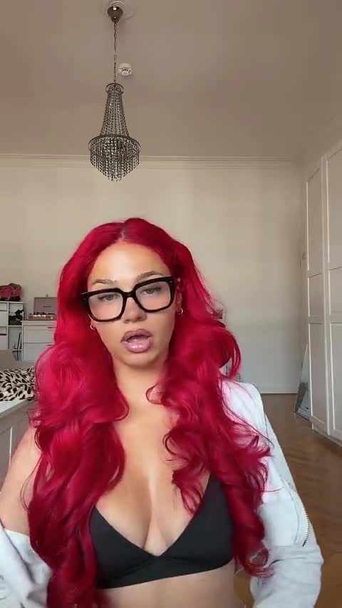 Video 1533570 from Badmómzjay