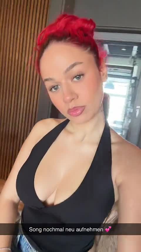 Video 1533571 from Badmómzjay