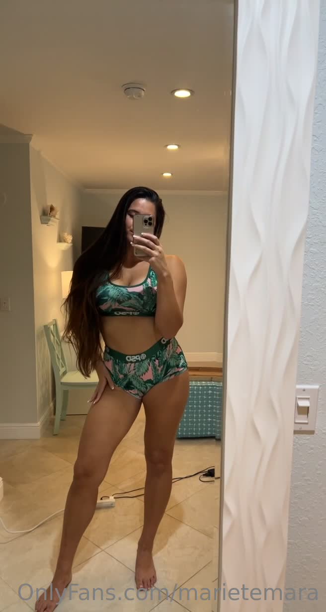 Video 1534991 from Marie Temara