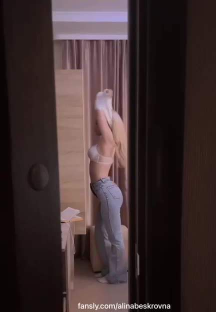 Alina Beskrovnaya — Nude In Bedroom (5) thumbnail