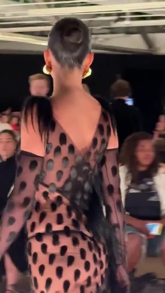 Video 1539110 from Kendall Jenner