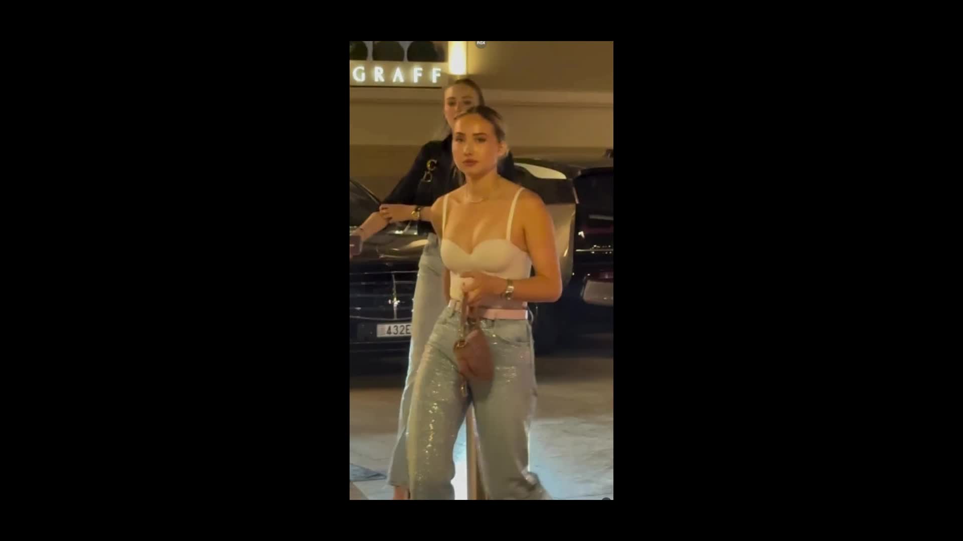Video 1540282 from Shania Geiss