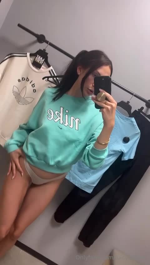 Video 1541799 from Juicy Alison
