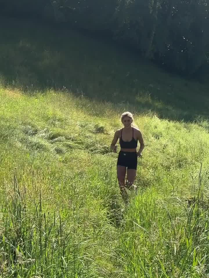 Video 1542764 from Caro Daur