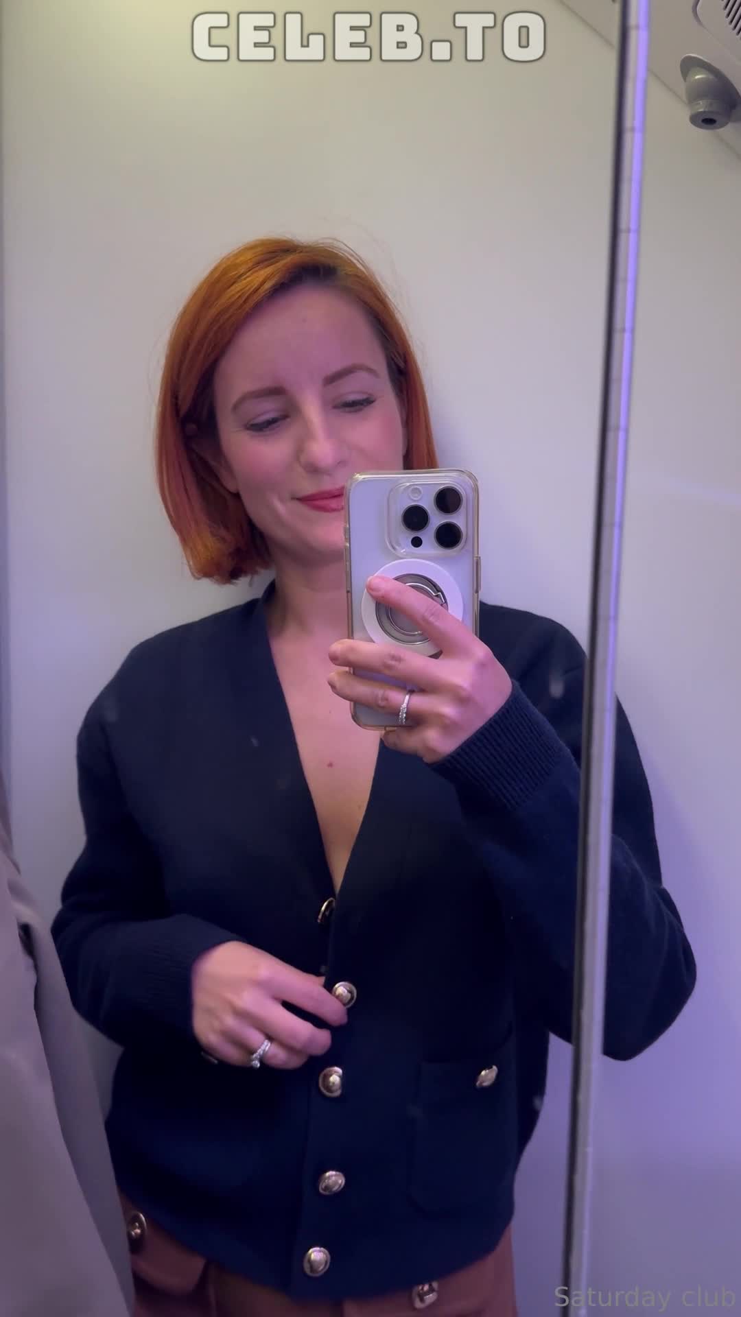 Saturdaywife — Nude In Bathroom thumbnail