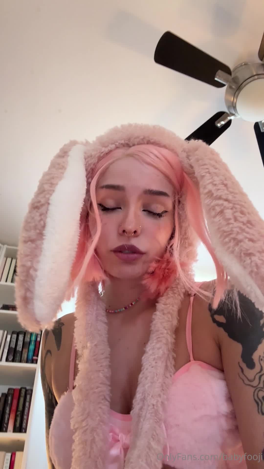 Video 1562760 from Babyfooji