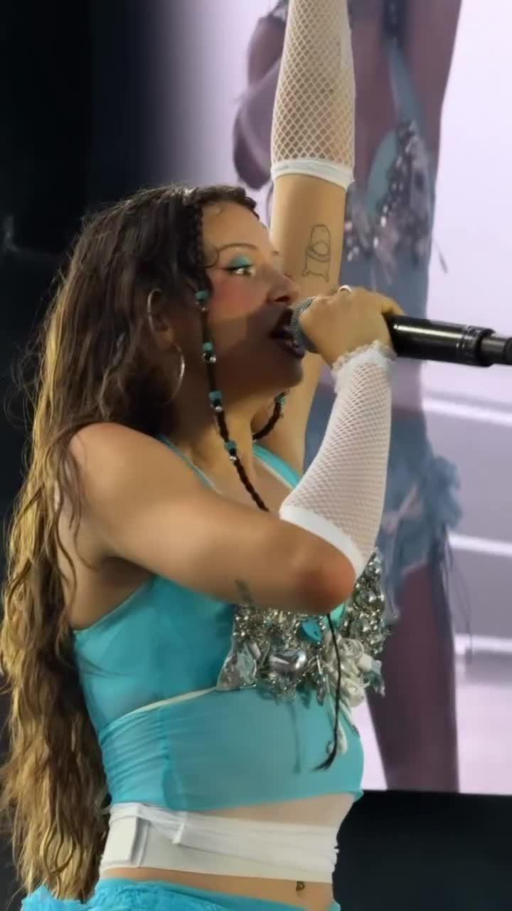 Video 1565751 from Nina Chuba