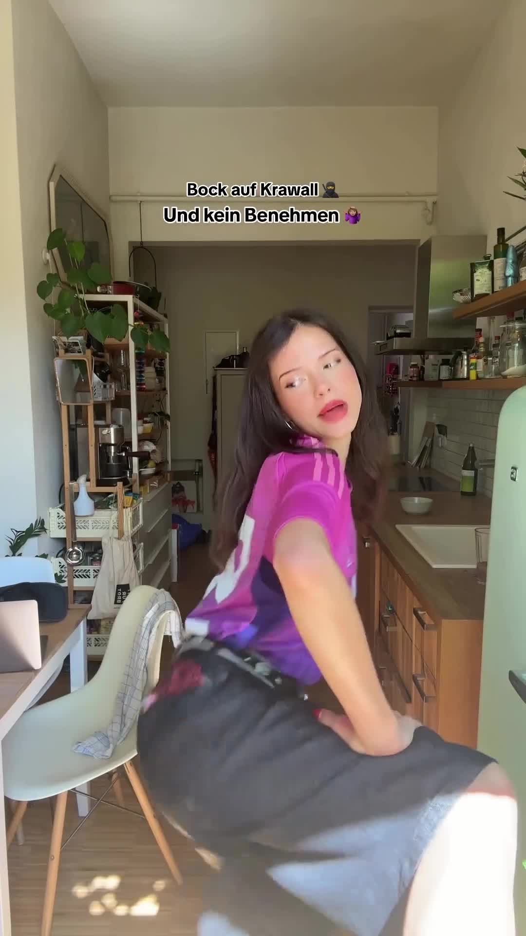 Video 1567353 from Nina Chuba