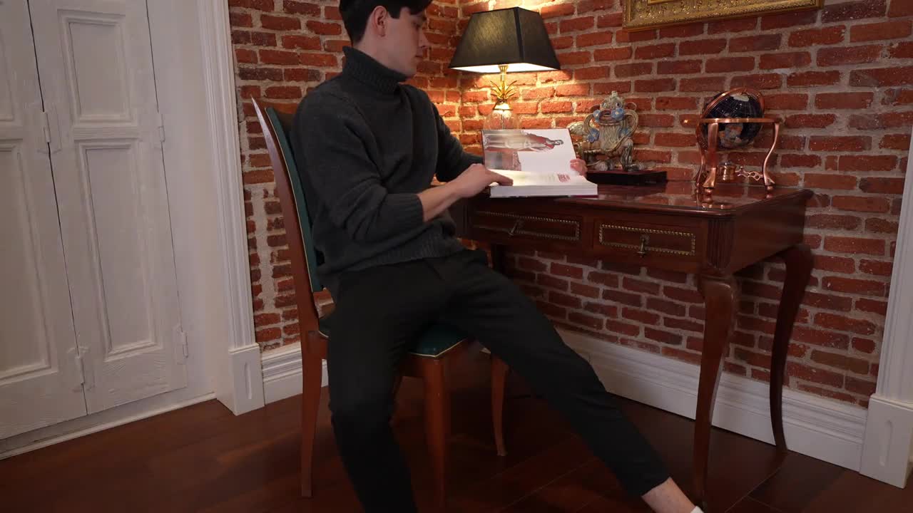 Video 1567422 from Ruth Lee Official