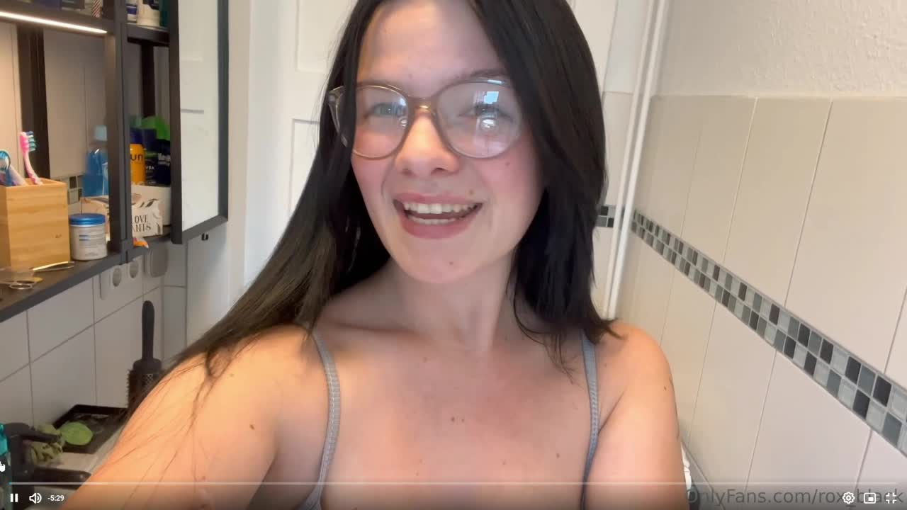 Video 1567702 from Roxi Black