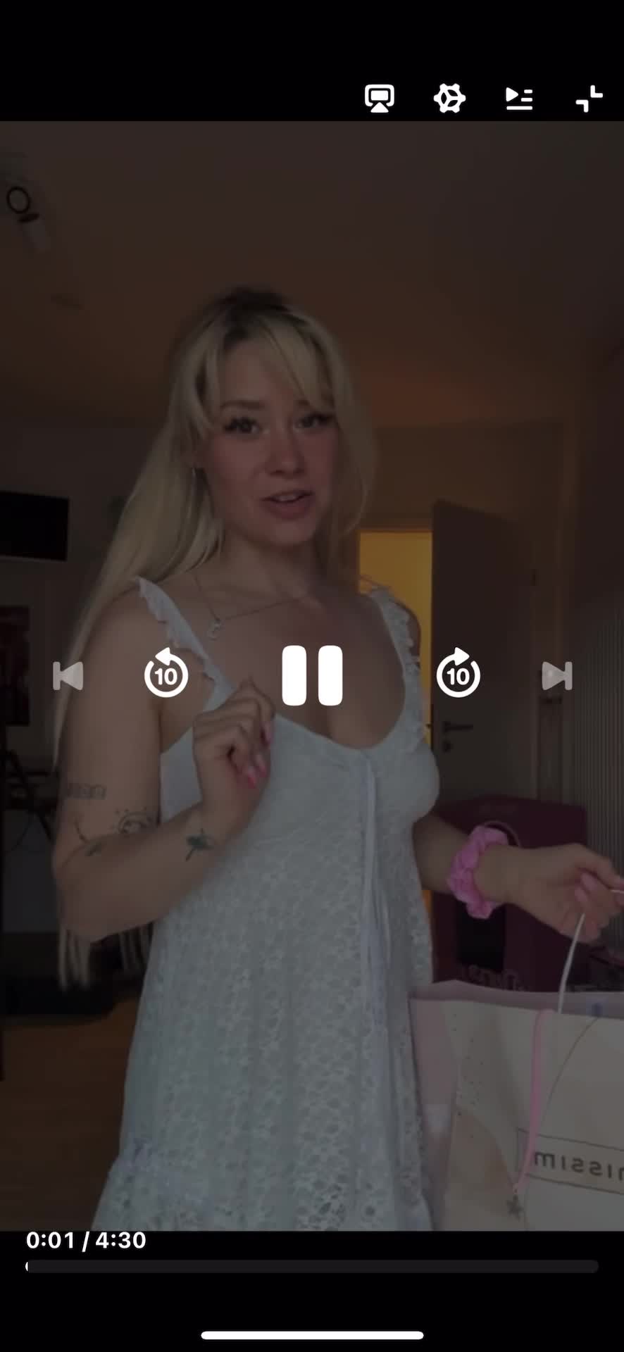 Video #1571075 thumbnail