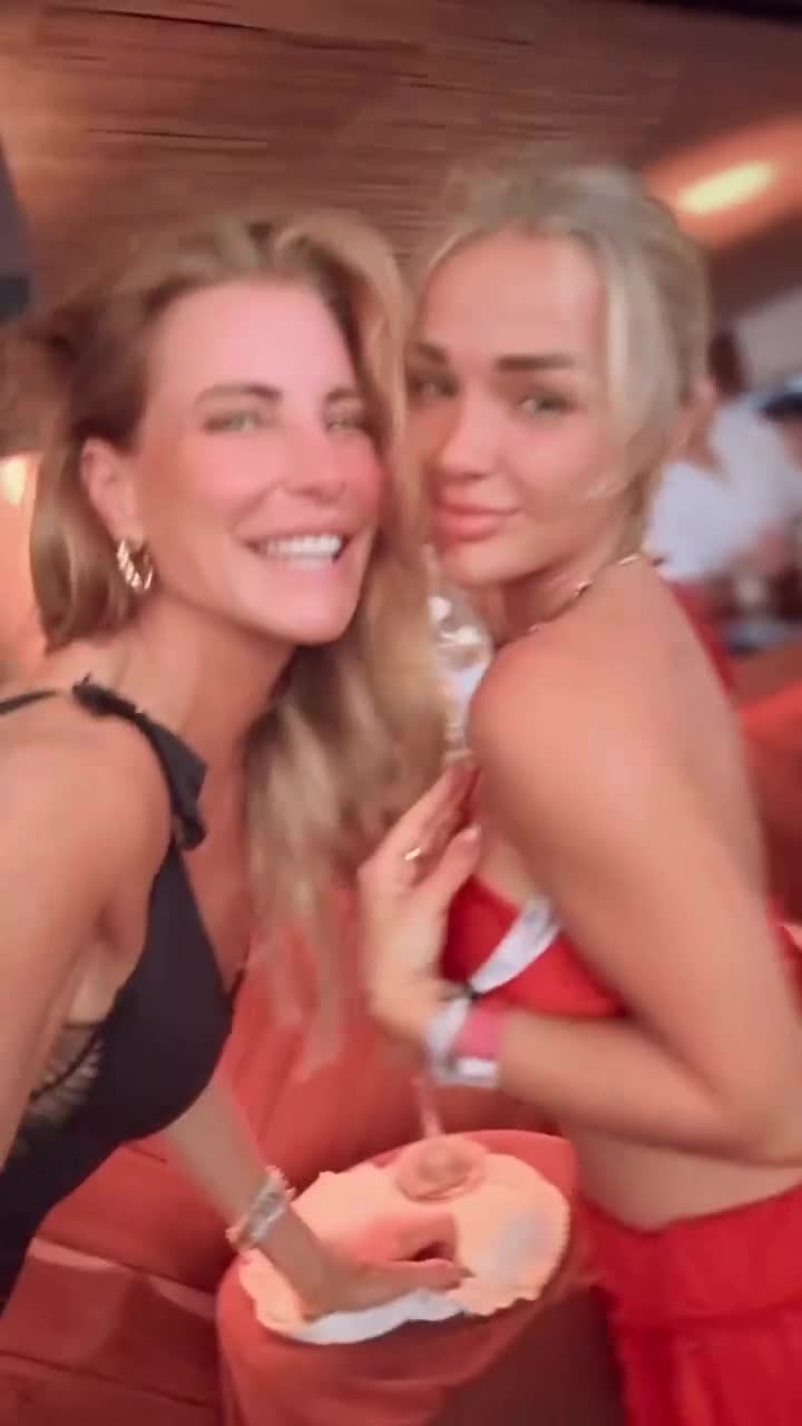 Video 1573148 from Giulia Siegel