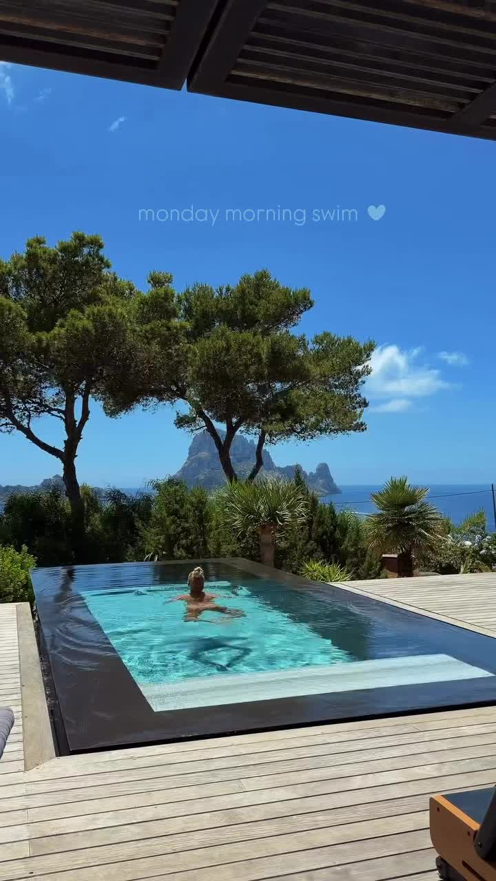Video 1573345 from Pamela Reif