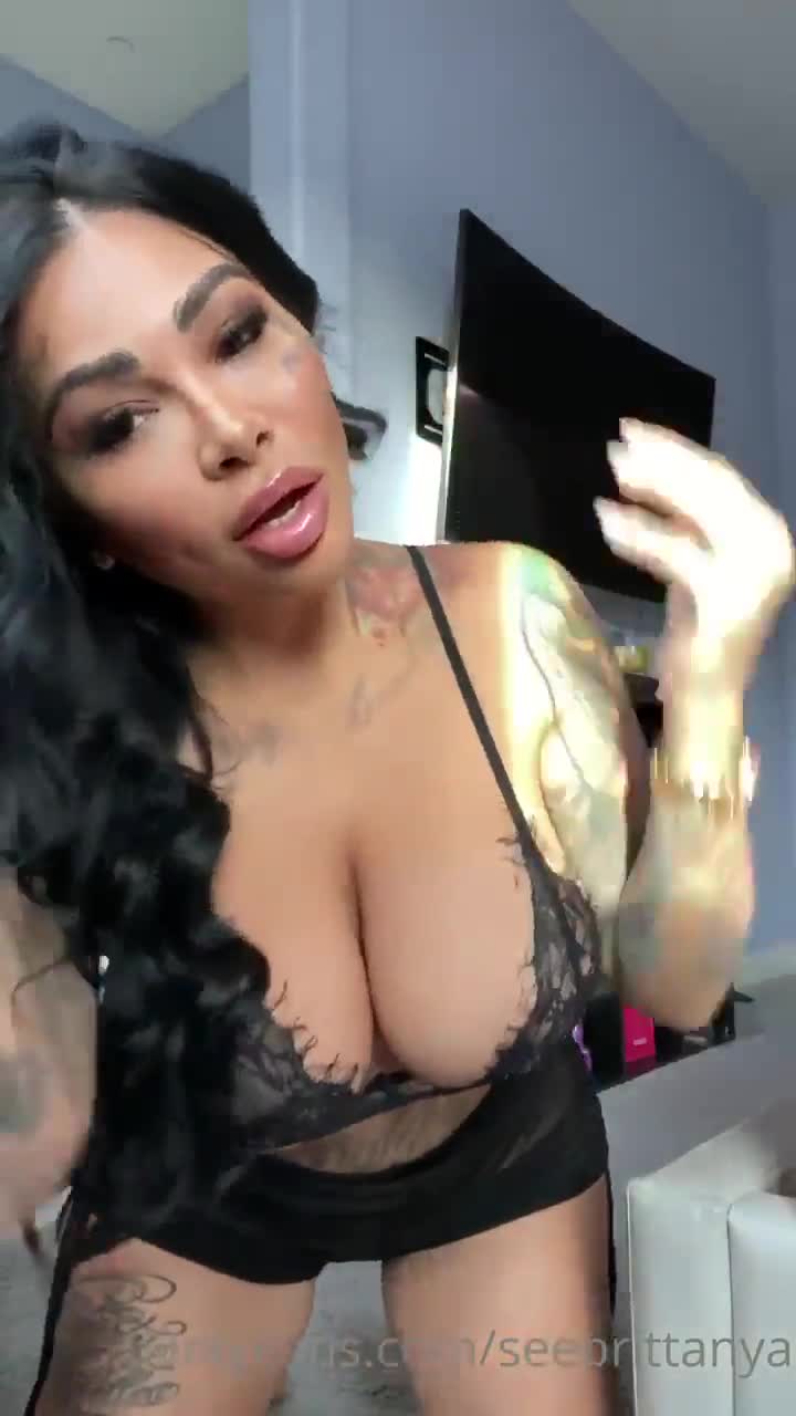 Video 1577735 from Brittanya Razavi