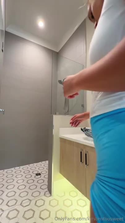 Video 1580945 from Kirstentoosweet