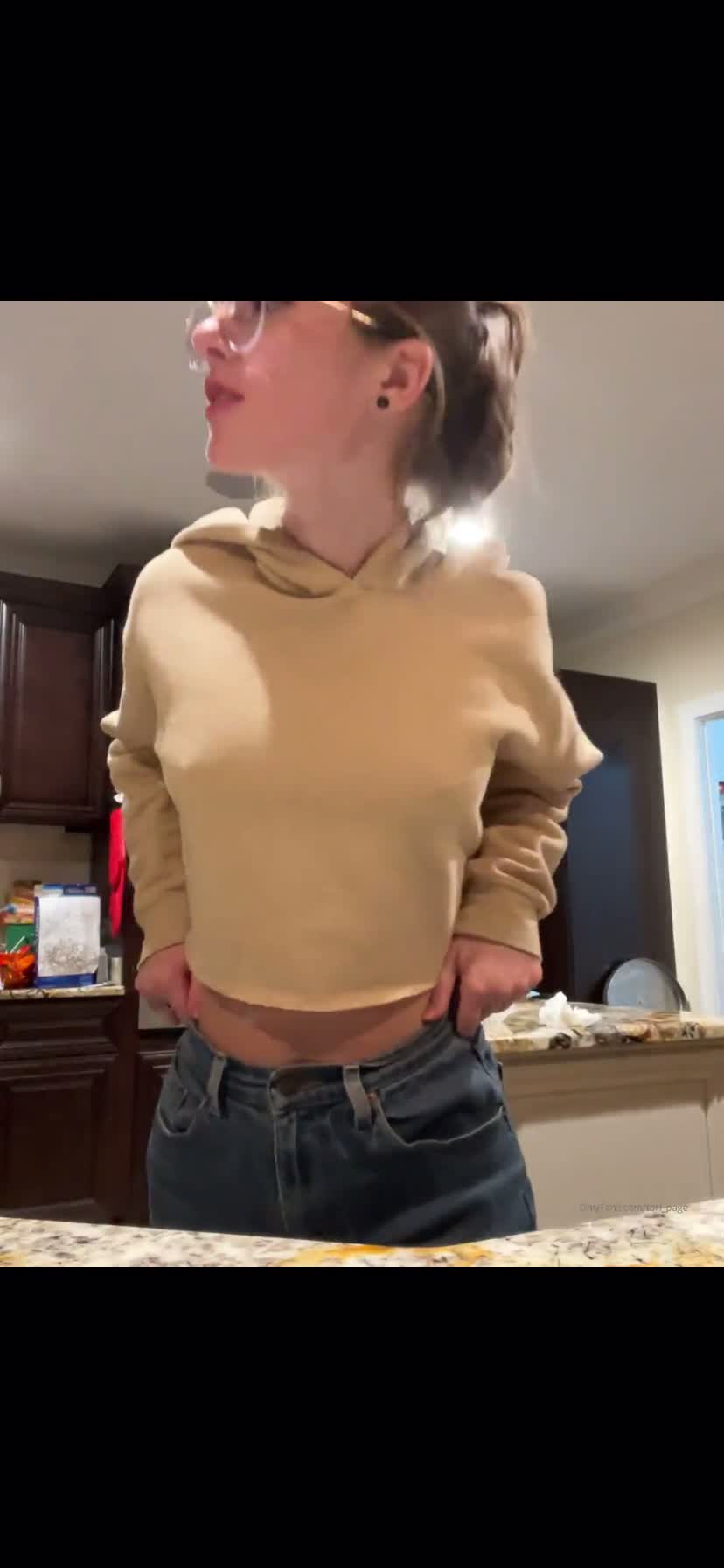 Video 1581799 from Tori Page