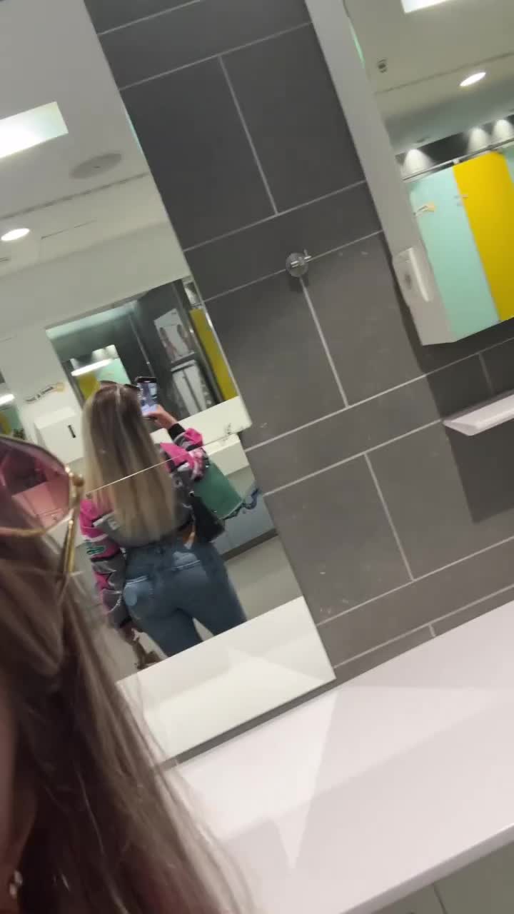 Video #1582744 thumbnail