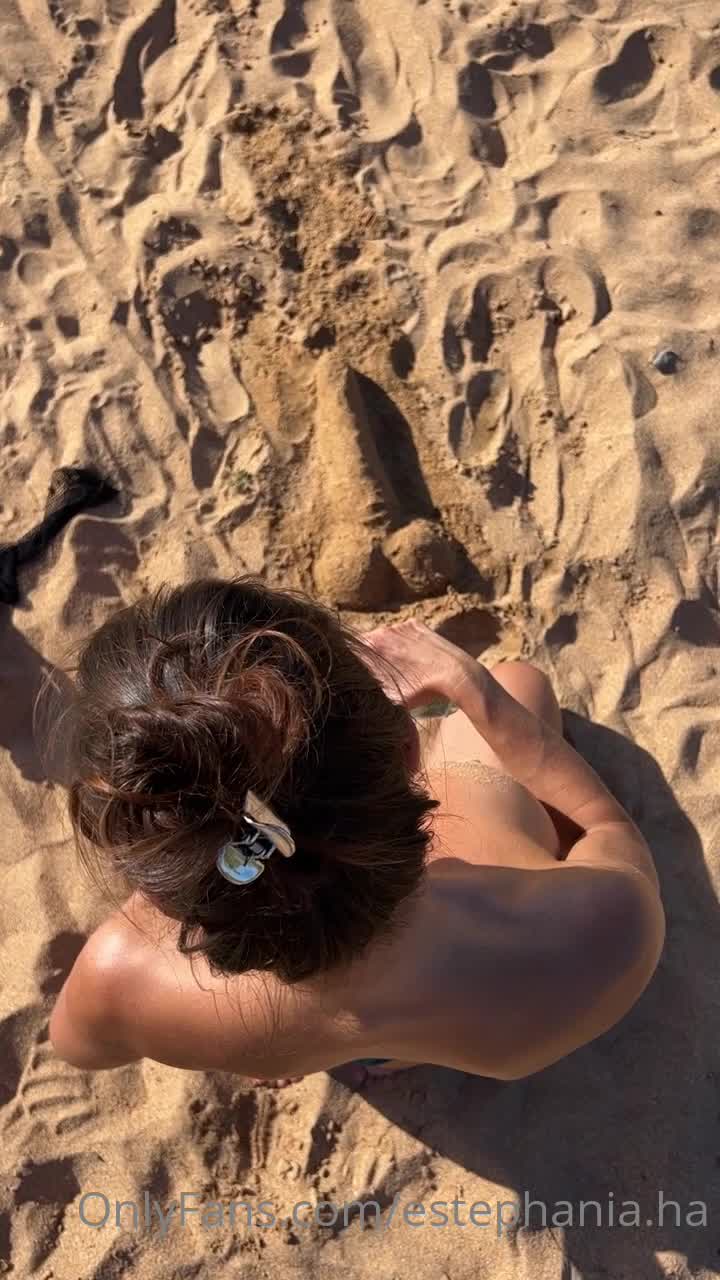 Estephania_ha — Topless On The Beach thumbnail