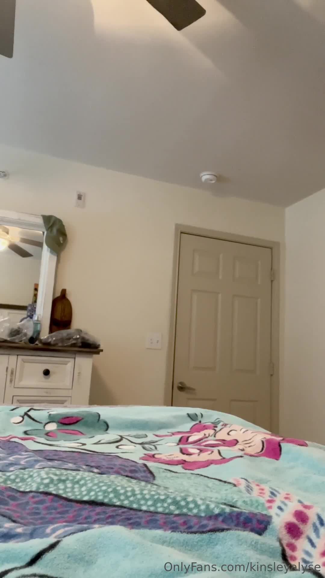 Video 1586026 from Kinsley Wyatt