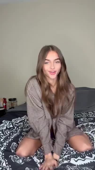 Video 1586504 from Kinsley Wyatt