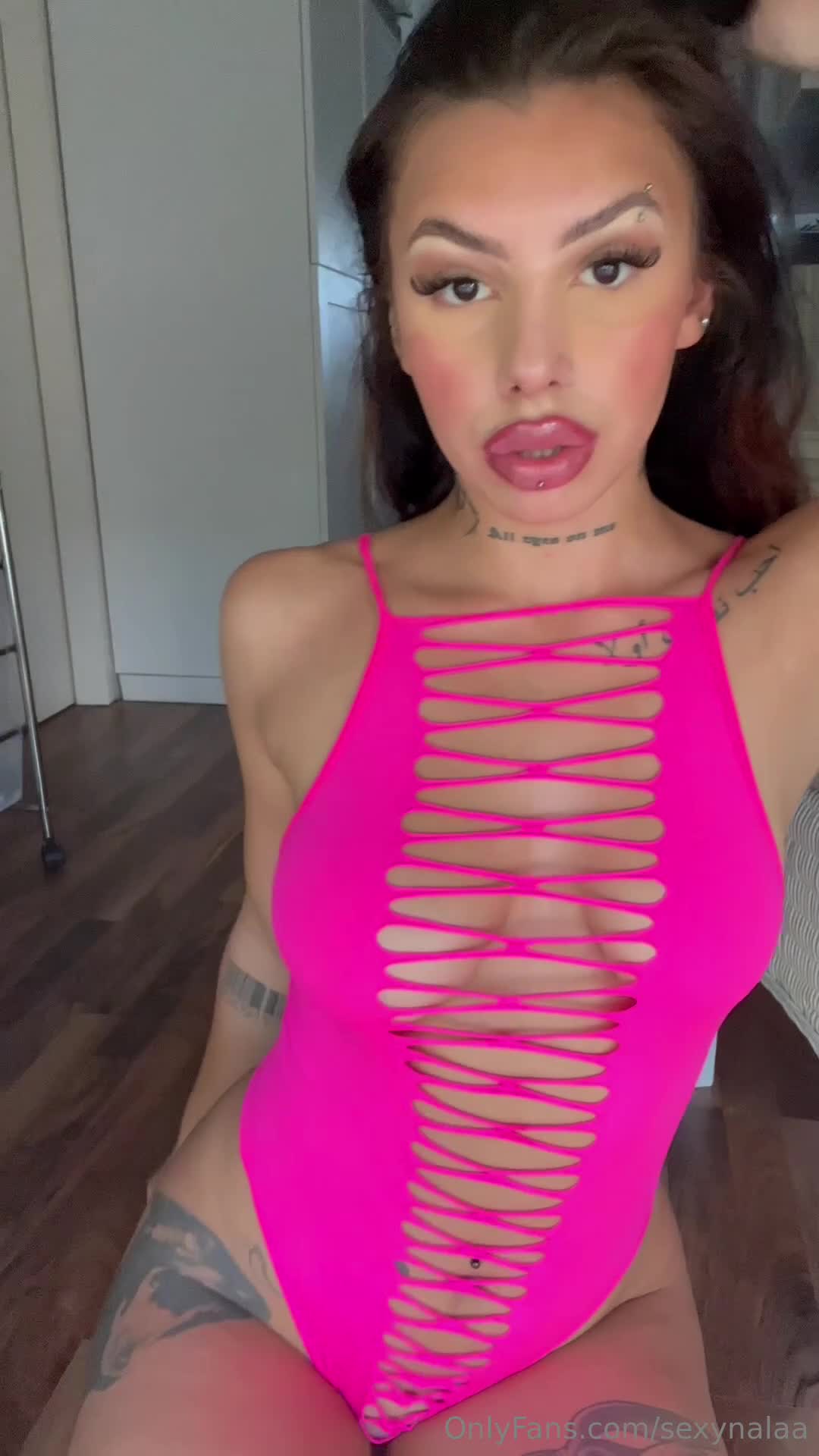 Video #1586973 thumbnail