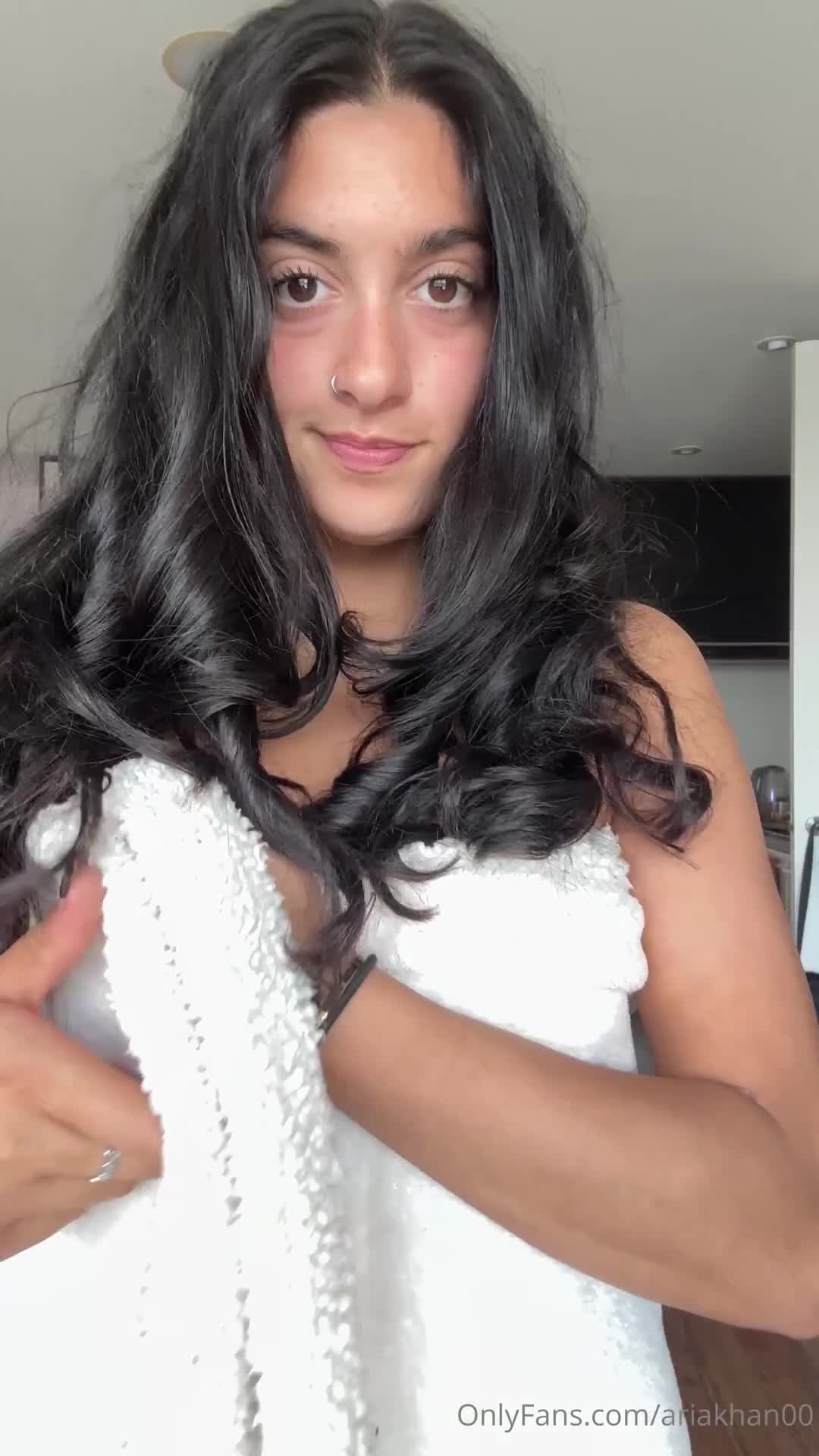 Video 1591410 from Aria Khan