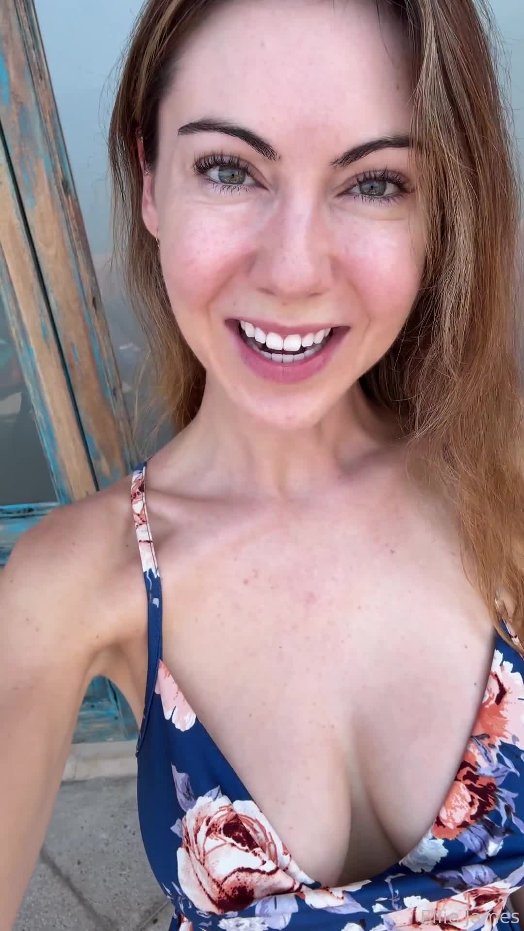 Video 1597985 from Ellie James