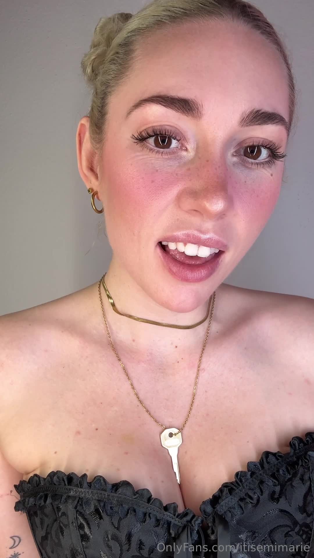 Itisemimarie — Black Strapless Top thumbnail