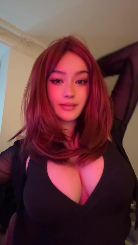 Video 1615735 from JadeyAnh | vylerria