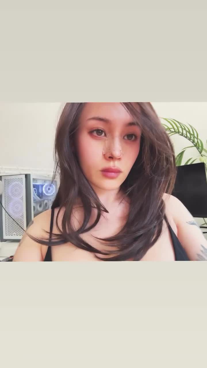 Video 1615741 from JadeyAnh | vylerria