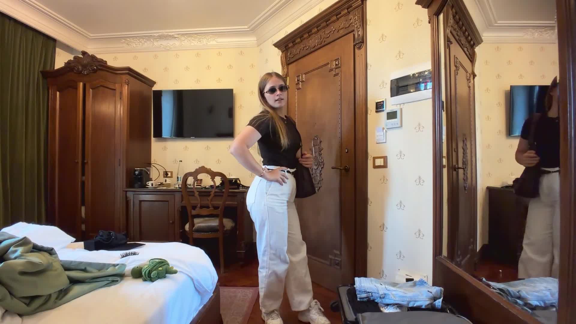 Video #1615933 thumbnail