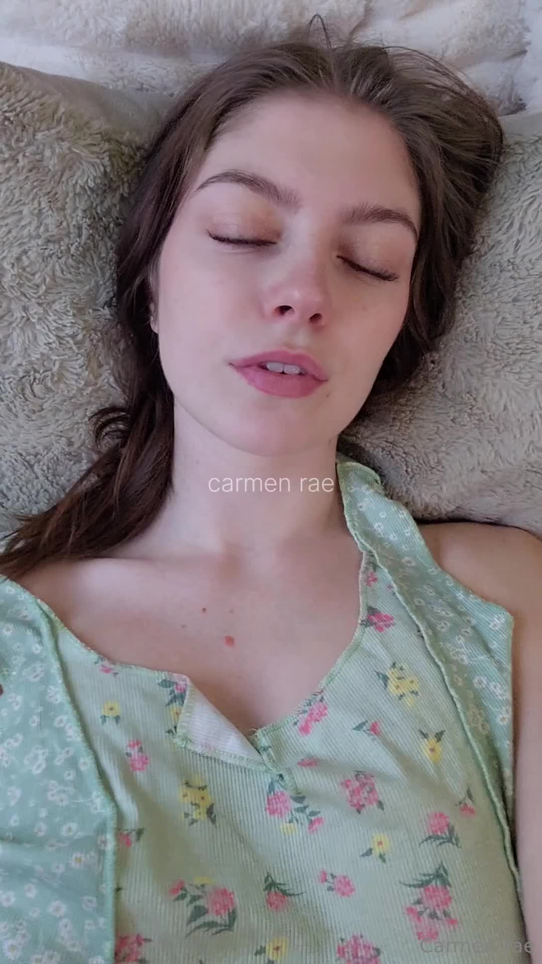 Video 1616546 from Makoshake / Carmen Rae