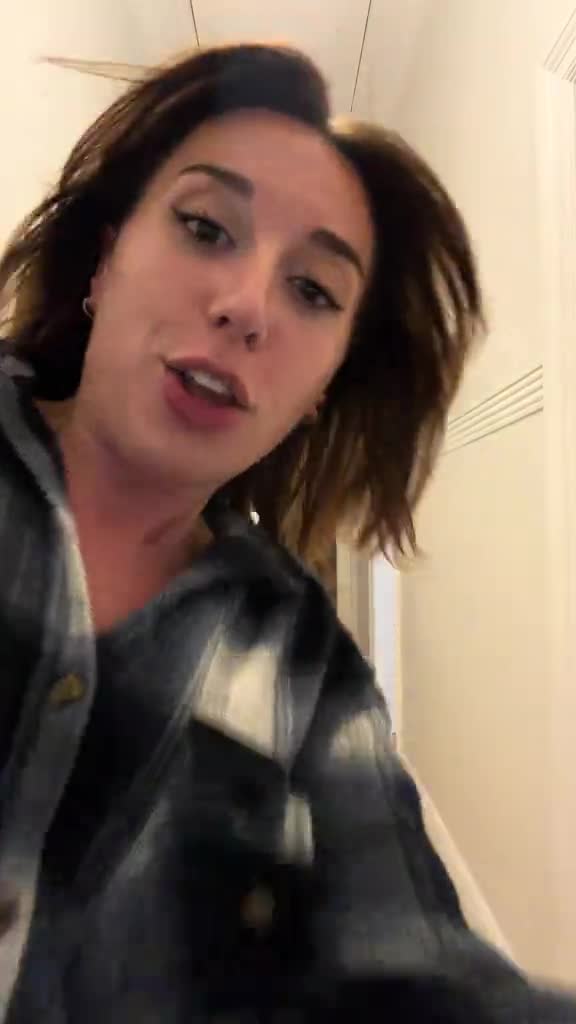 Abby boom — Plaid Shirt In Studio thumbnail