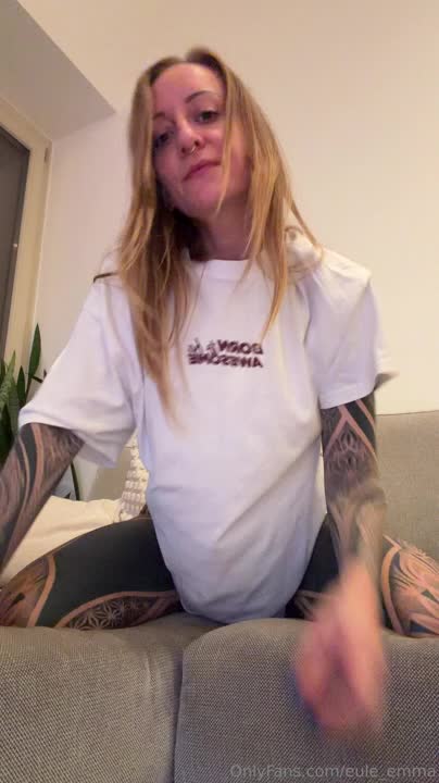 Eule Emma — Fishnet Top In Living Room thumbnail