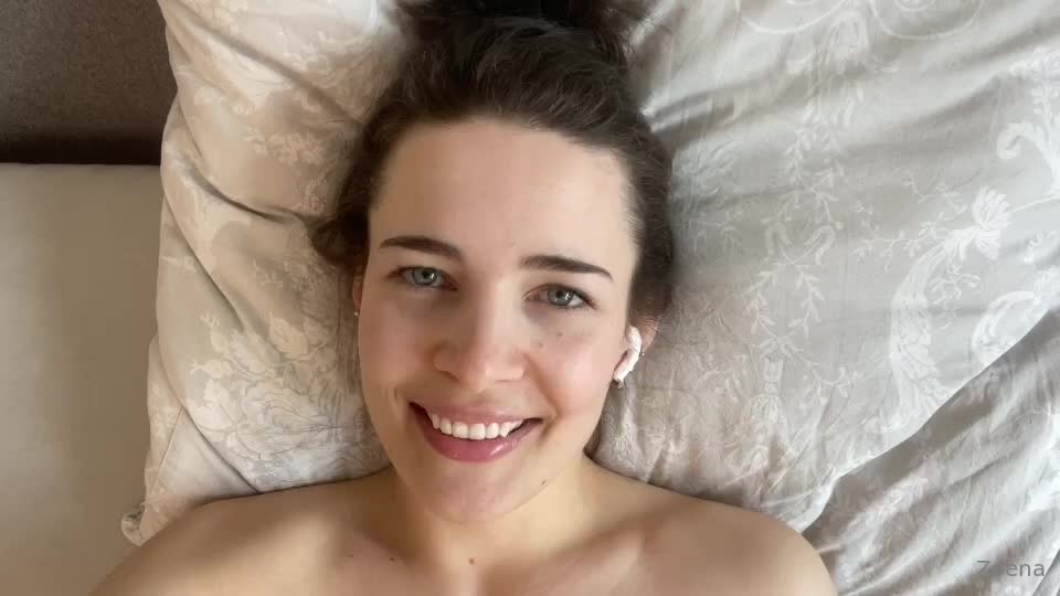zoena — Nude In Bedroom (26) thumbnail