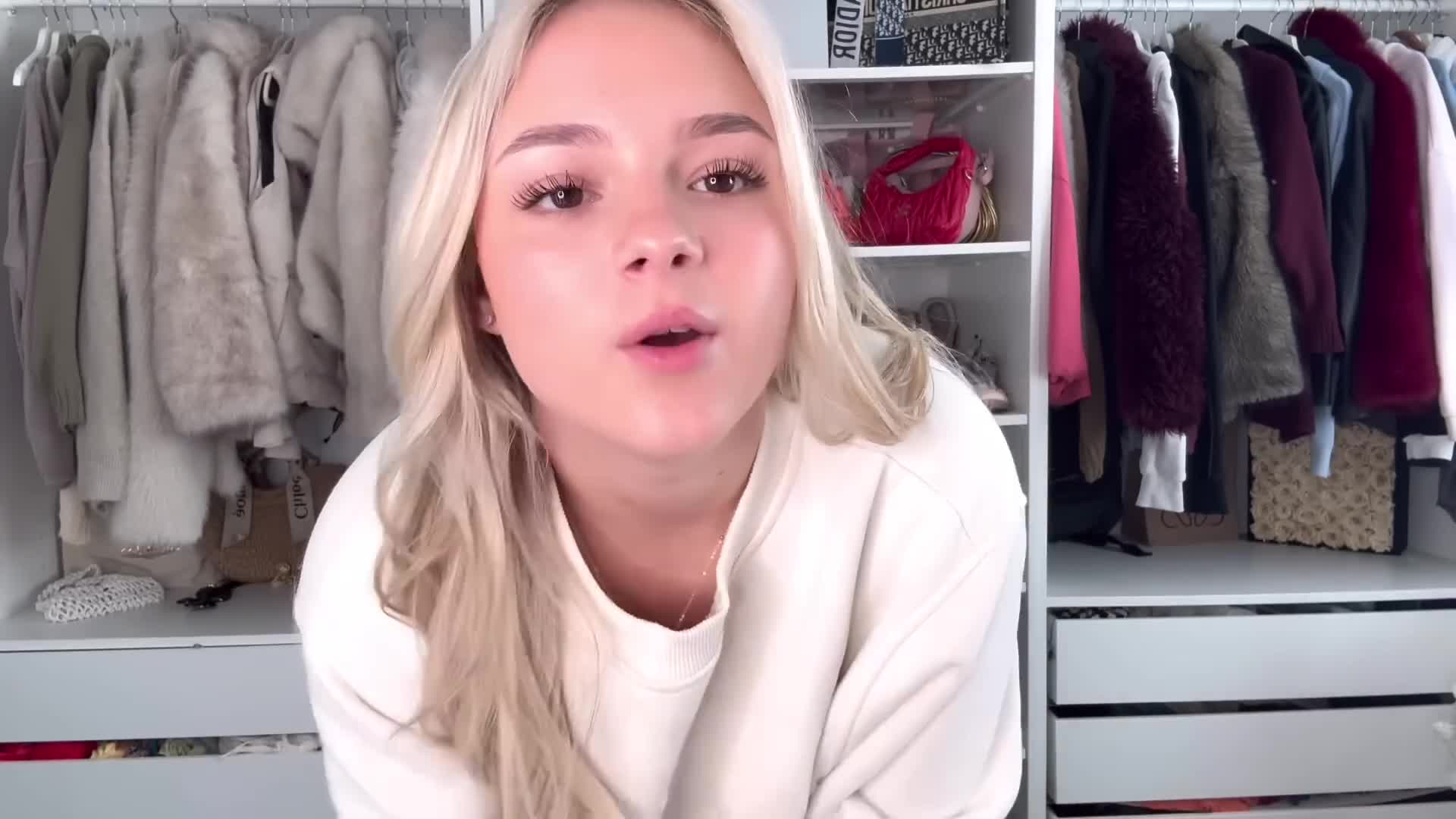 Video 1621199 from Marsdenit