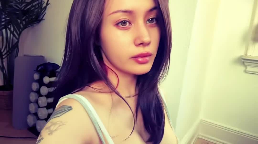 Video 1623768 from JadeyAnh | vylerria