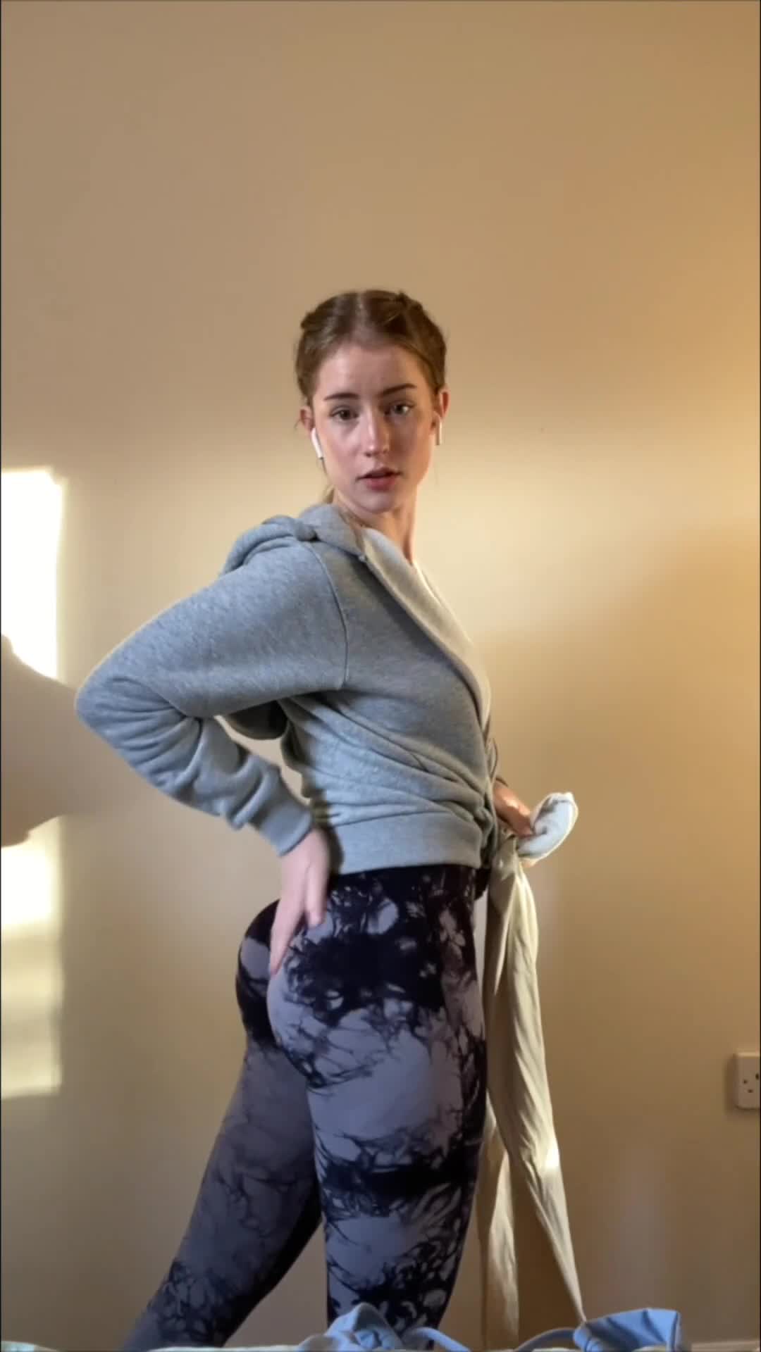 Video 11551 from Mira Szalma