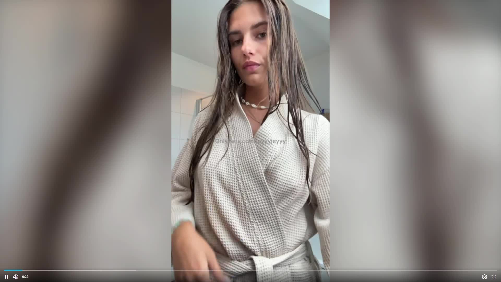 Video #1637463 thumbnail