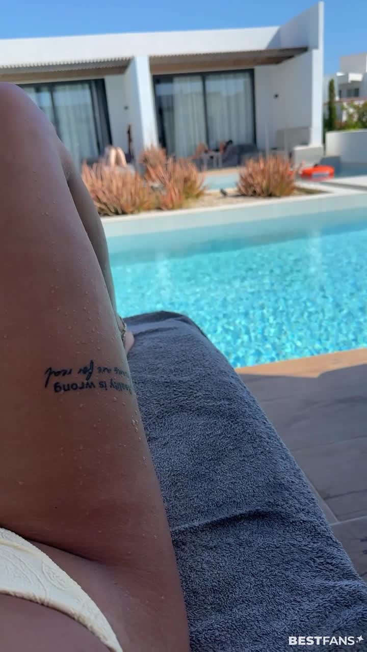 JeyyyJeyyy — Nude By The Pool thumbnail