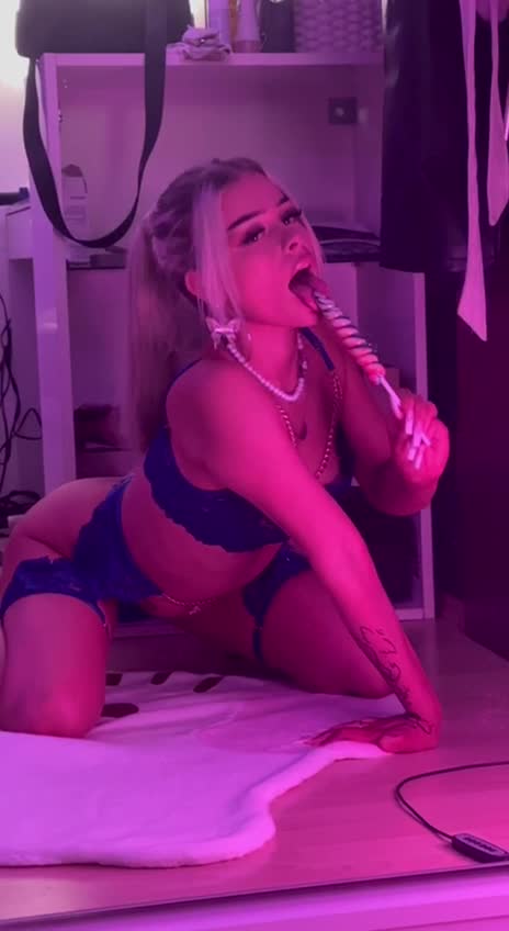 Video 869 from Sophioosh