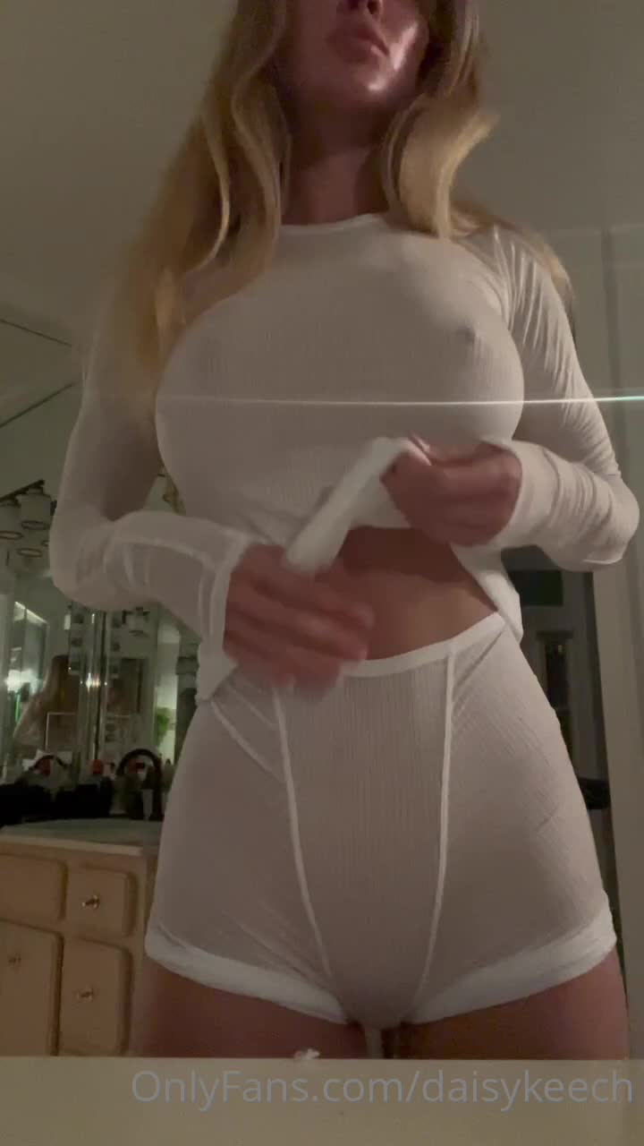 Video 12772 from Daisy Keech