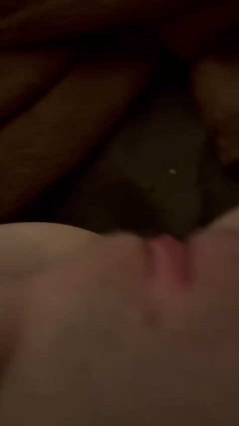 Celineiswyld — Nude In Bedroom thumbnail