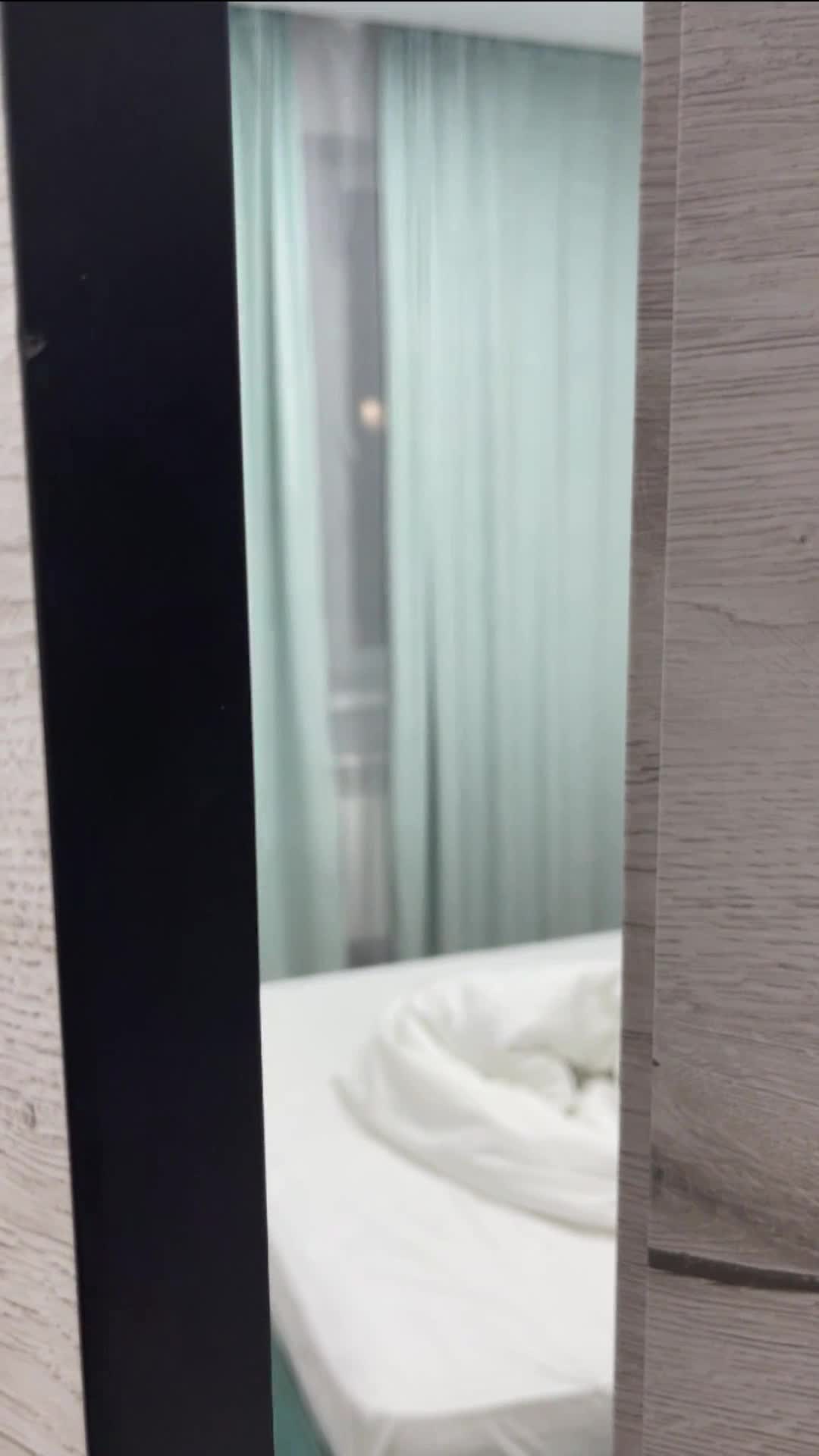 freckles — Nude In Bedroom thumbnail