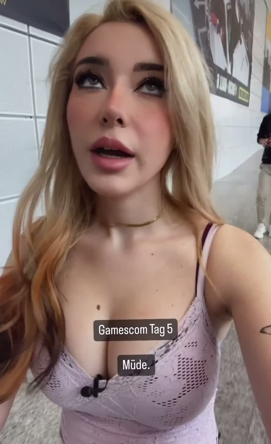 Video 13349 from AnniTheDuck