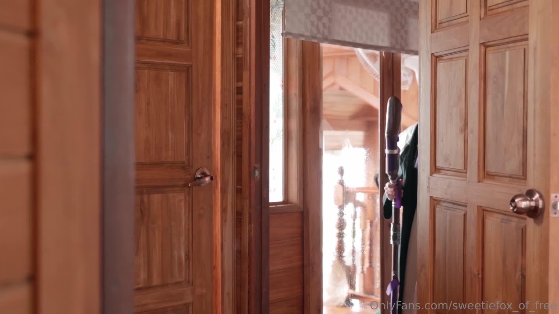 Sweetie Fox — Nude In Bedroom, 38:08 (2) thumbnail