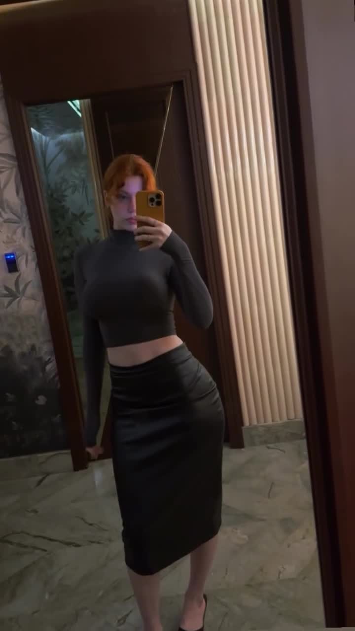 Naz - @fraaoula — Black Top, Black Skirt thumbnail