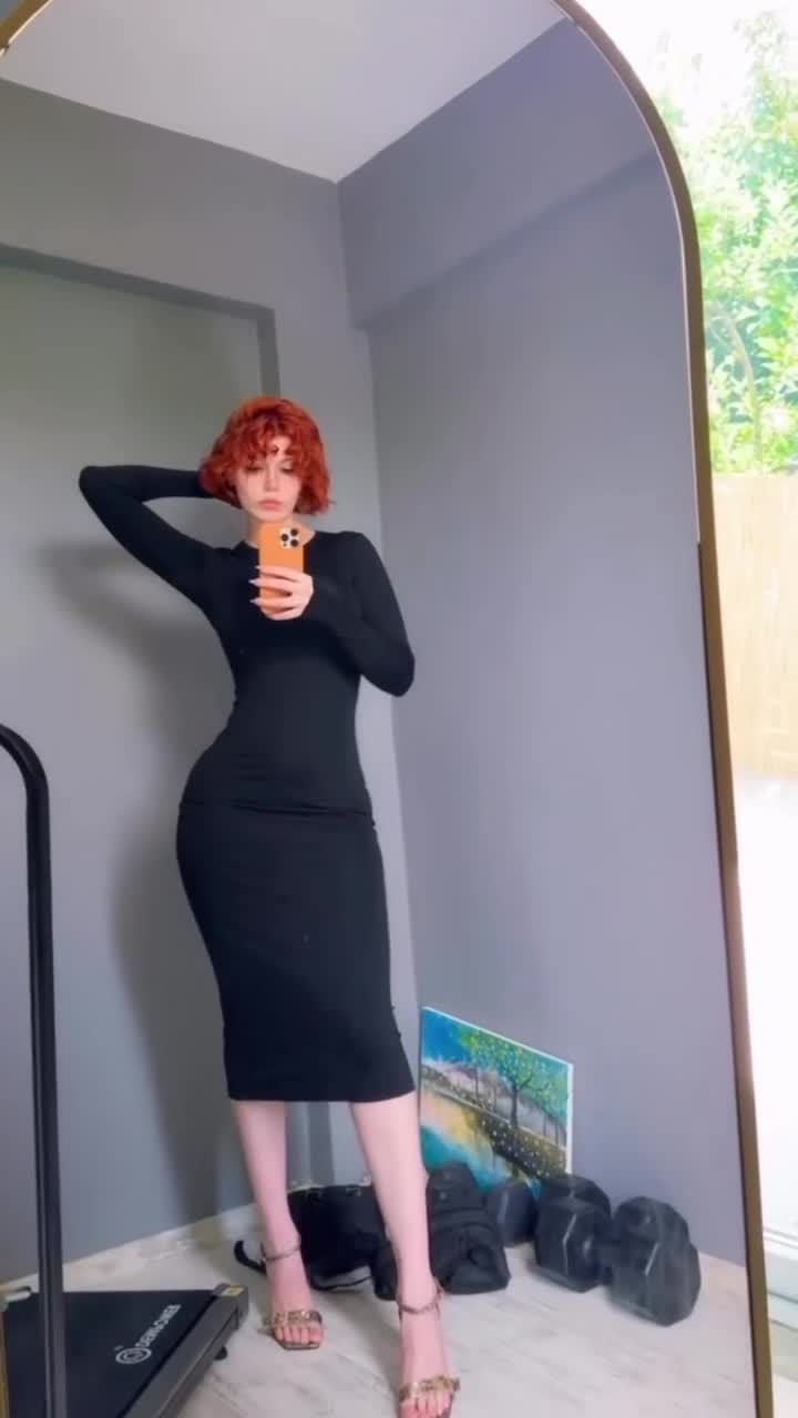 Naz - @fraaoula — Black Dress thumbnail
