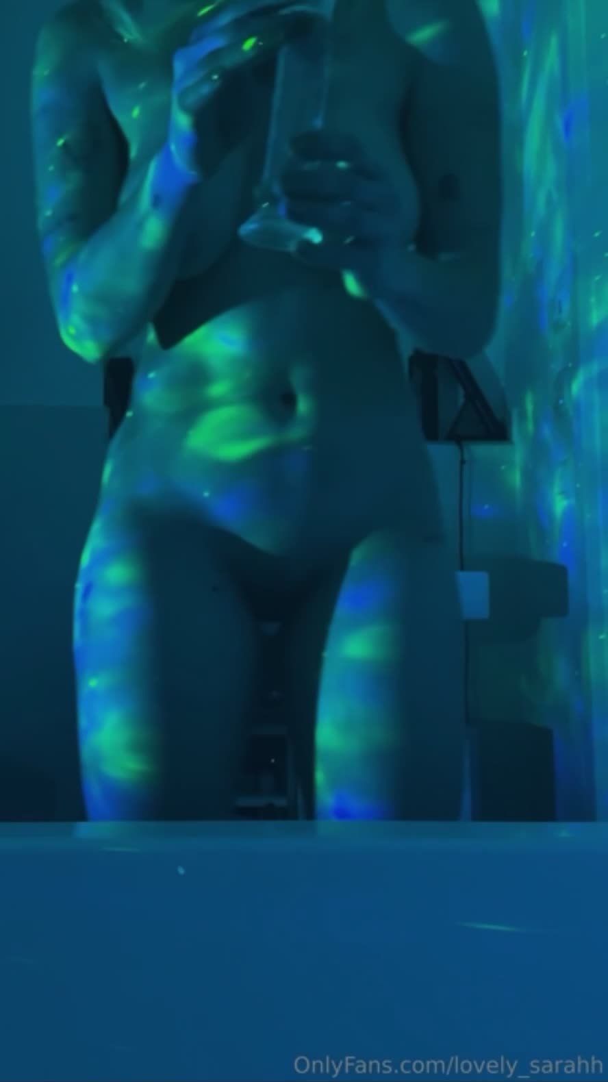 lovely_sarahh — Nude In Studio, 1:28 thumbnail